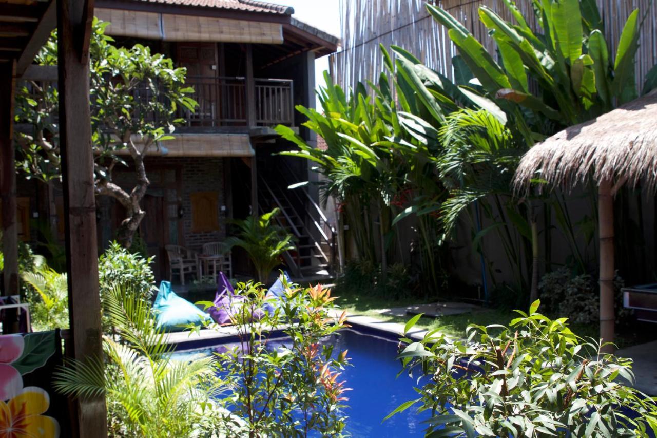 Tropical Canggu Hostel Exterior foto